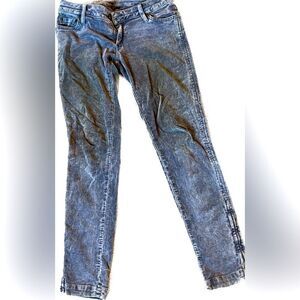 Lf grey cords with zipper at ankle, low rise, stretchy and cute